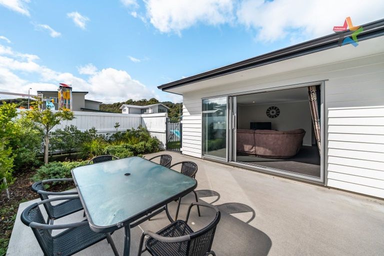 Photo of property in 2 Grovedale Square, Wainuiomata, Lower Hutt, 5014