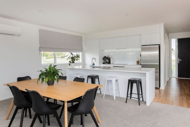 Photo of property in 53 Hamilton Drive, Wainui, Gisborne, 4010