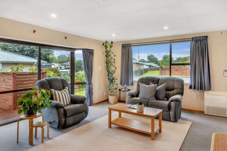 Photo of property in 10 Merlin Place, Gore, 9710