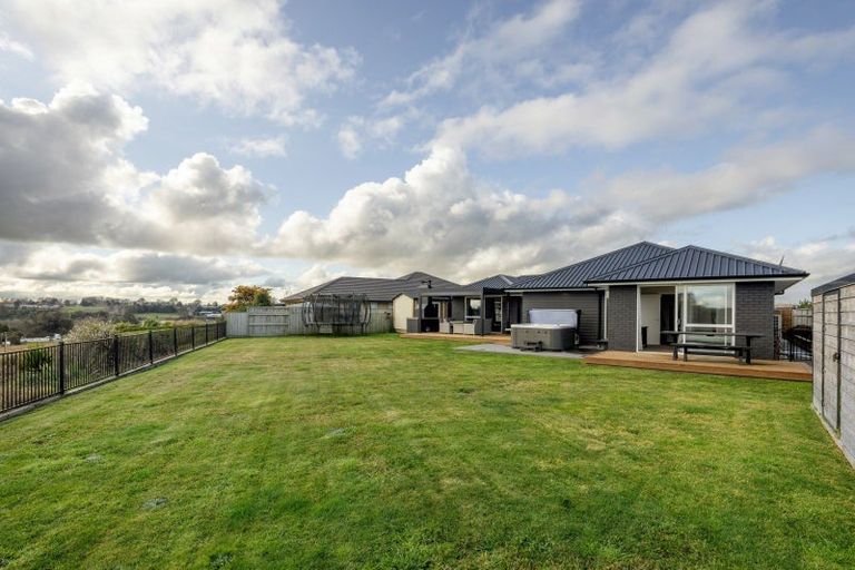 Photo of property in 15 Hyatt Close, Leamington, Cambridge, 3432