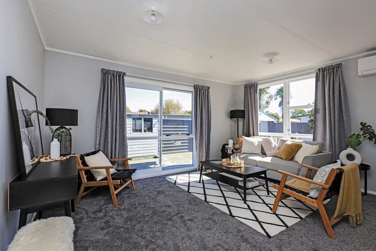 Photo of property in 9 Burton Place, Flaxmere, Hastings, 4120