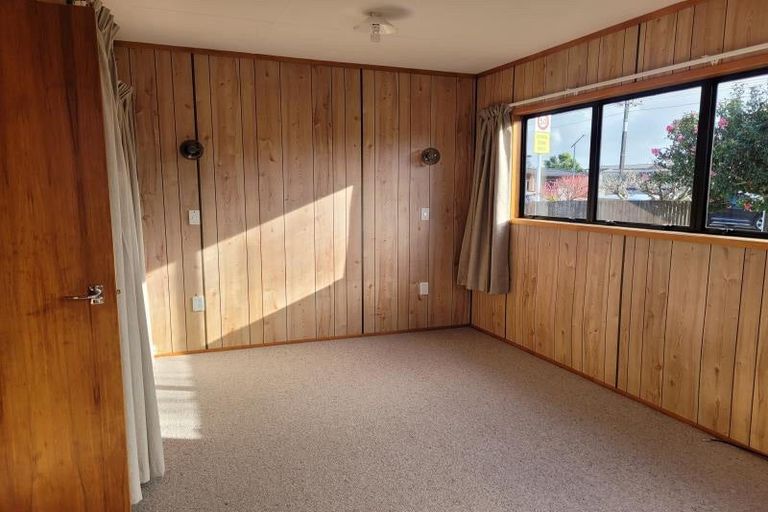 Photo of property in 513 Mangorei Road, Highlands Park, New Plymouth, 4312