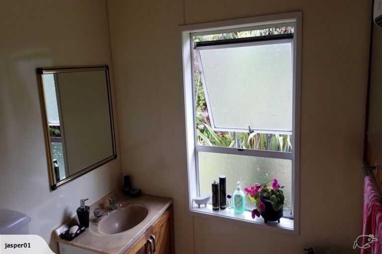 Photo of property in 5 Railway Terrace, Runanga, 7803