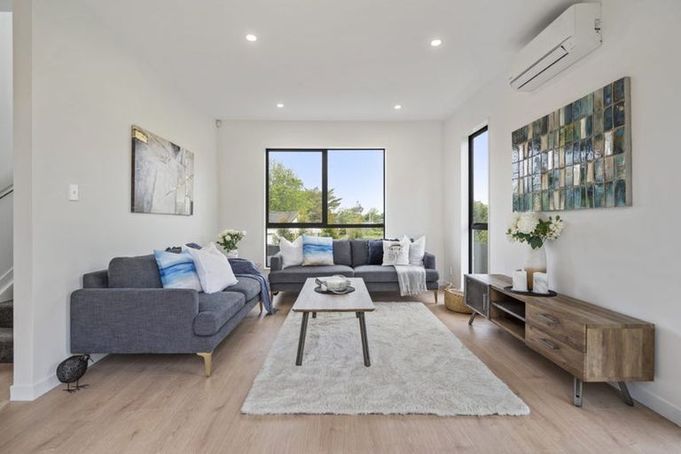 Photo of property in 24c Killarney Avenue, Torbay, Auckland, 0630