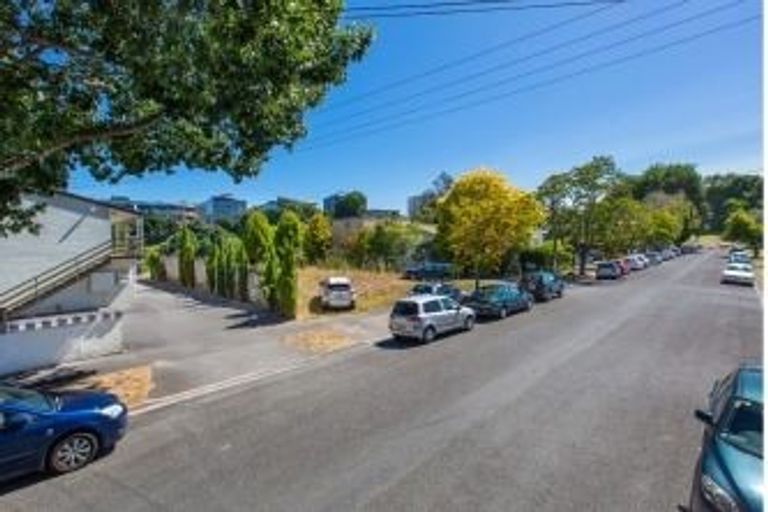 Photo of property in 4/7 Opoia Road, Hamilton East, Hamilton, 3216