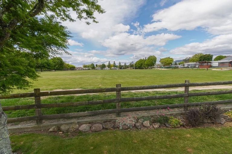 Photo of property in 7 Kirk Lane, Owhata, Rotorua, 3010