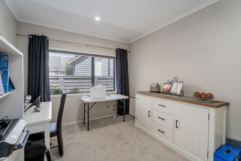 Photo of property in 6 Roseberry Place, Whitianga, 3510