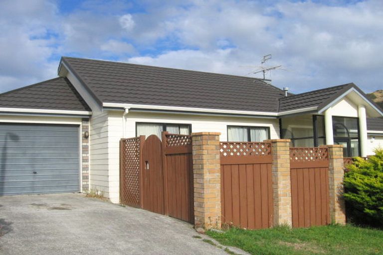 Photo of property in 19 Murchison Street, Island Bay, Wellington, 6023