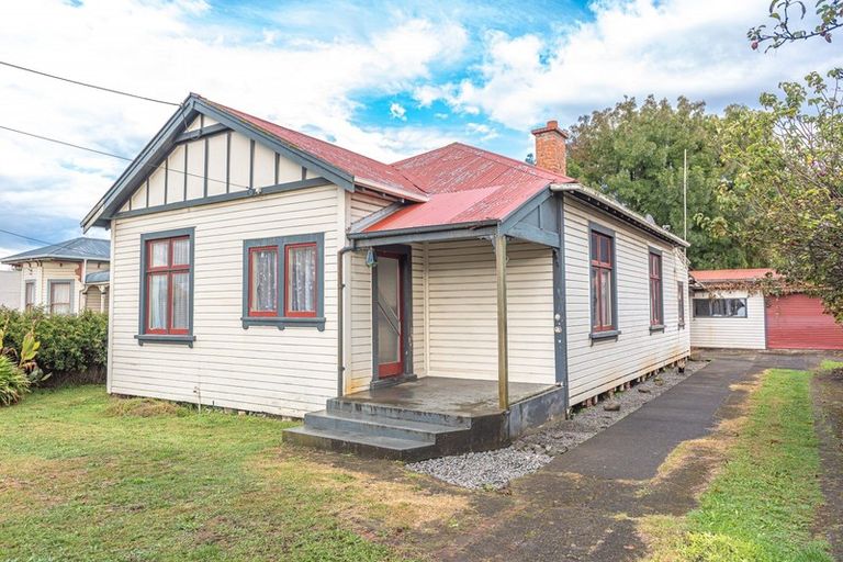 Photo of property in 3 Abbot Street, Gonville, Whanganui, 4501