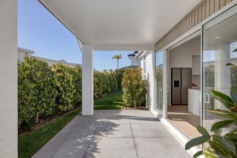 Photo of property in 14 Montiicola Drive, Papamoa Beach, Papamoa, 3118