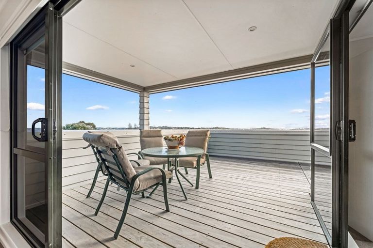 Photo of property in 66a Tiri Road, Manly, Whangaparaoa, 0930