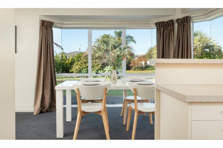 Photo of property in 18 Ocean Crest, Papamoa Beach, Papamoa, 3118