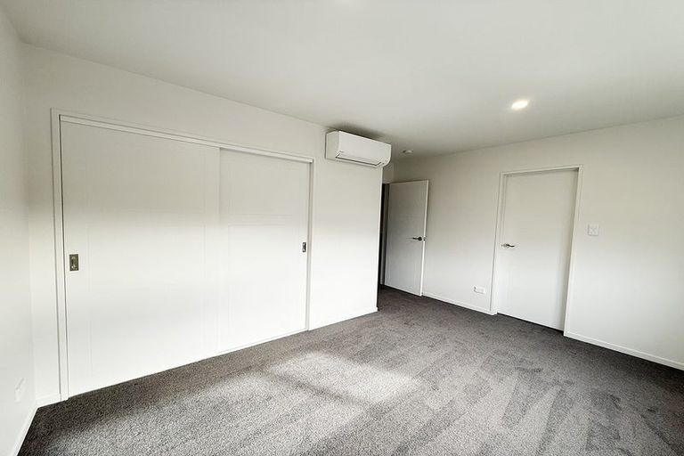 Photo of property in 52a Crestview Rise, Papakura, 2110