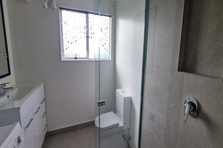 Photo of property in 85 Birkdale Road, Birkdale, Auckland, 0626