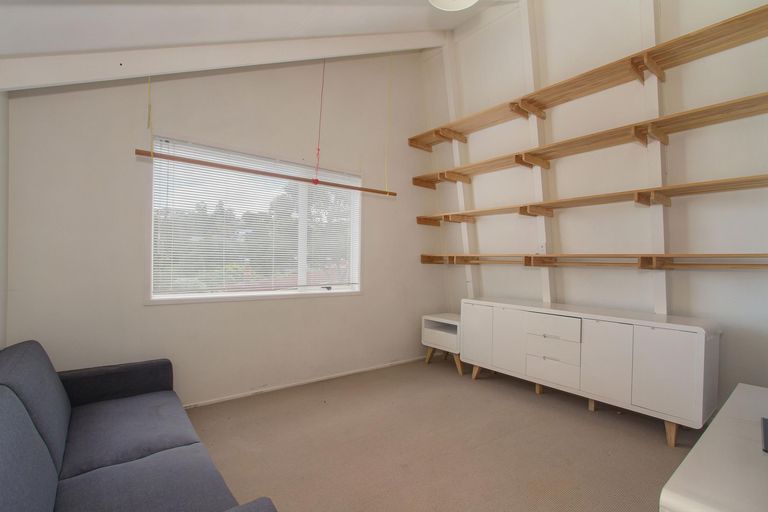 Photo of property in 87 Hadfield Street, Beach Haven, Auckland, 0626