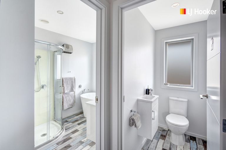 Photo of property in 8 Roblyn Place, Mosgiel, 9024