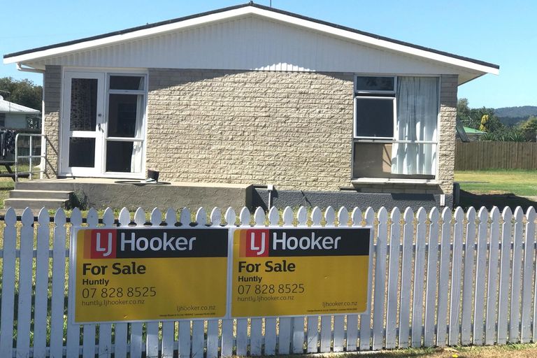 Photo of property in 10 Meyer Place, Huntly, 3700