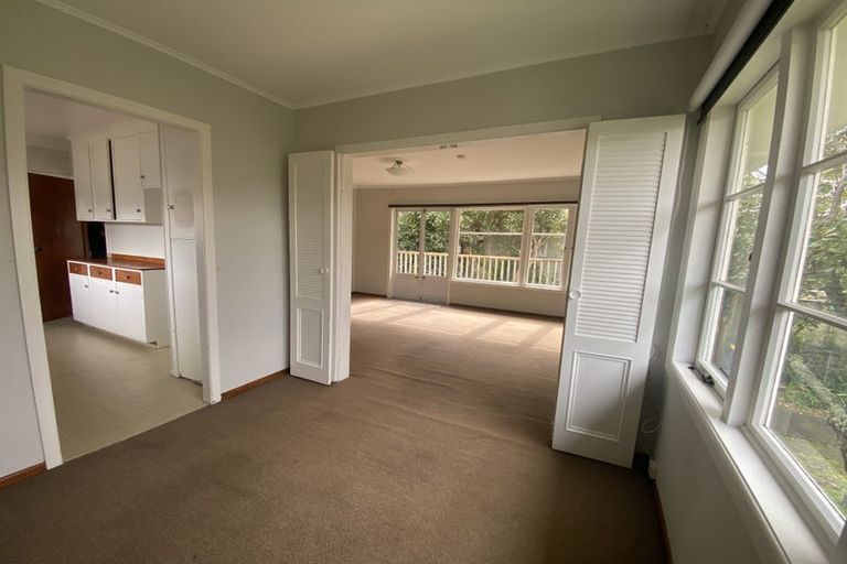 Photo of property in 32 Kervil Avenue, Te Atatu Peninsula, Auckland, 0610