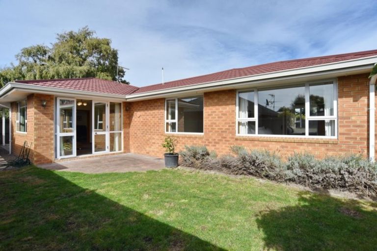 Photo of property in 1/27 Russell Street, Linwood, Christchurch, 8062