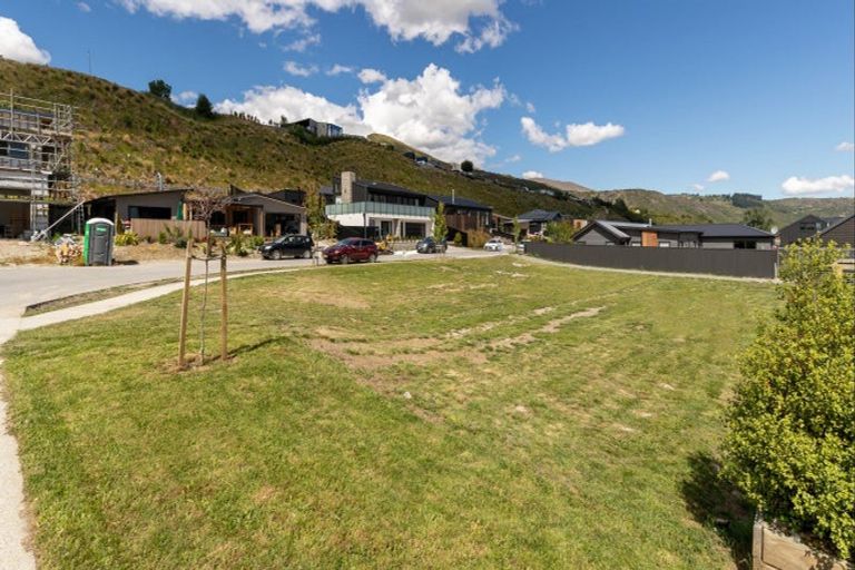 Photo of property in 5 Patton Place, Arrowtown, 9302