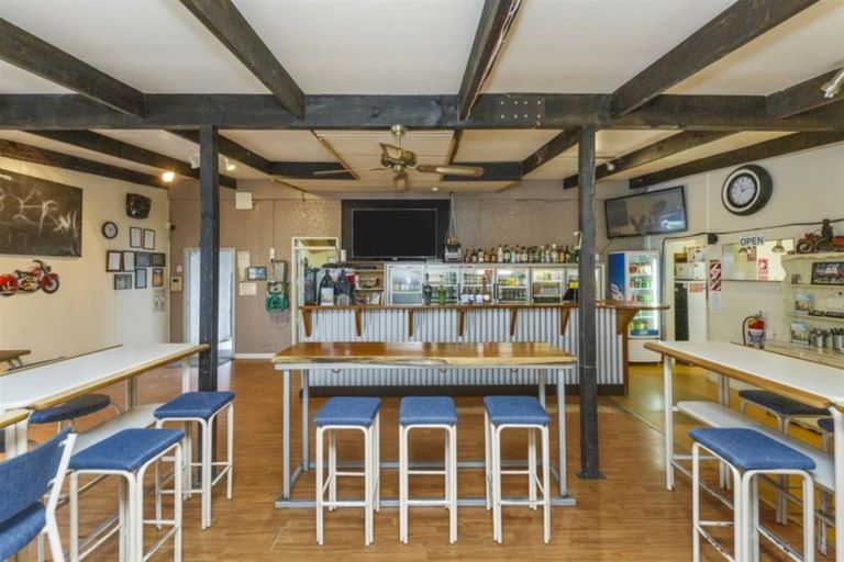 Photo of property in 63 Rangiotu Road, Himatangi, Palmerston North, 4477