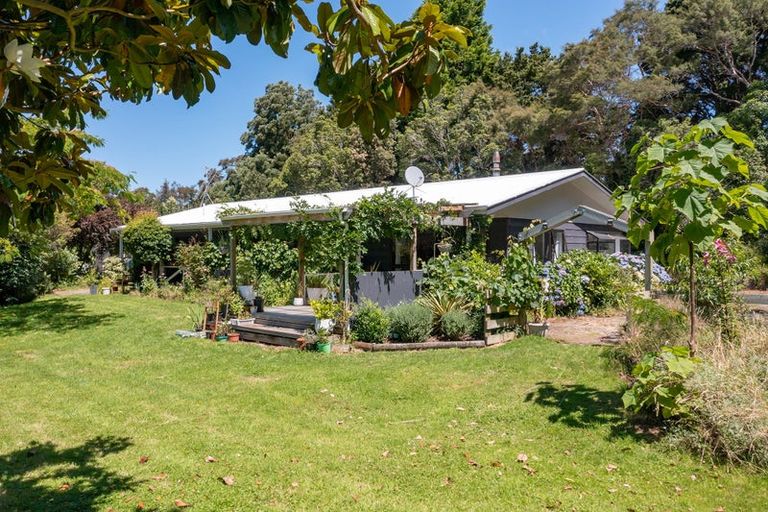 Photo of property in 724 Norfolk Road, Upper Plain, Carterton, 5791