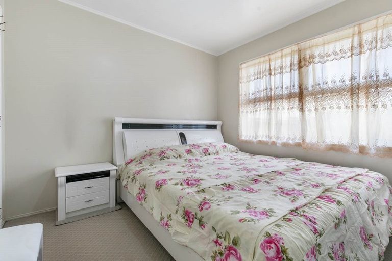 Photo of property in 6 Garrett Place, Otara, Auckland, 2023