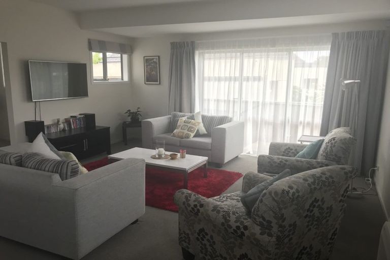 Photo of property in 1/5 Florance Place, Parklands, Christchurch, 8083