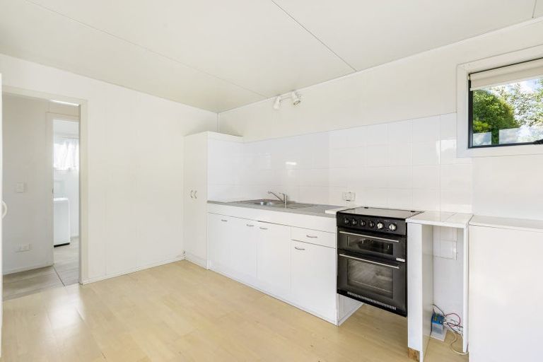 Photo of property in 98 Hanham Road, Kumeu, 0891