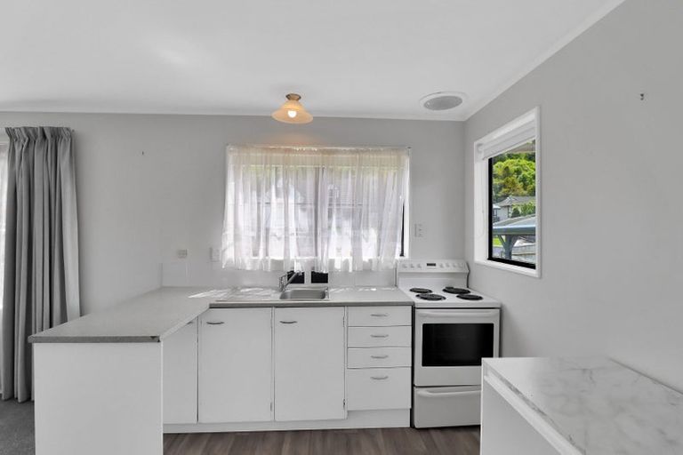 Photo of property in 84 Gillespies Road, Birchville, Upper Hutt, 5018