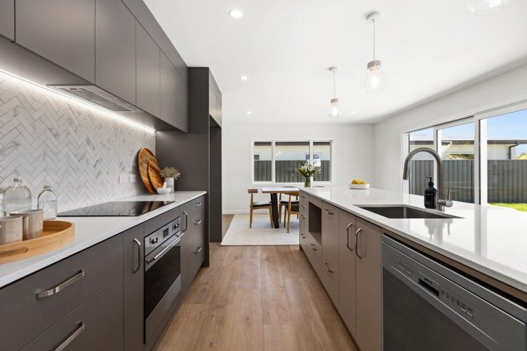 Photo of property in 21 George Yee Place, Taradale, Napier, 4112