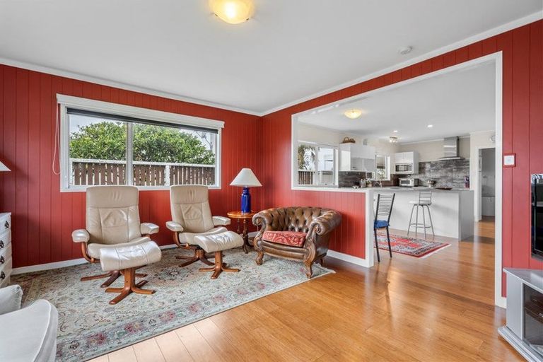 Photo of property in 9 Carlton Crescent, Maraetai, Auckland, 2018