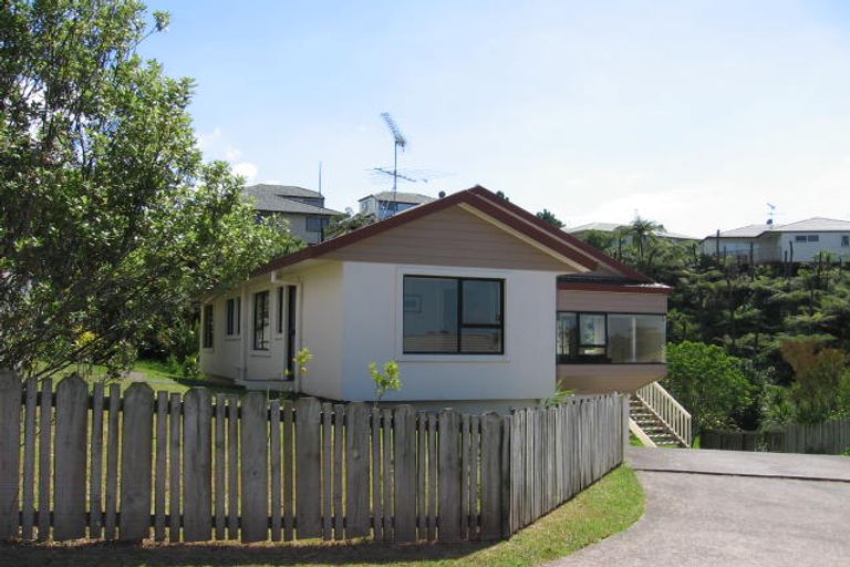 Photo of property in 23 Ian Sage Avenue, Torbay, Auckland, 0630