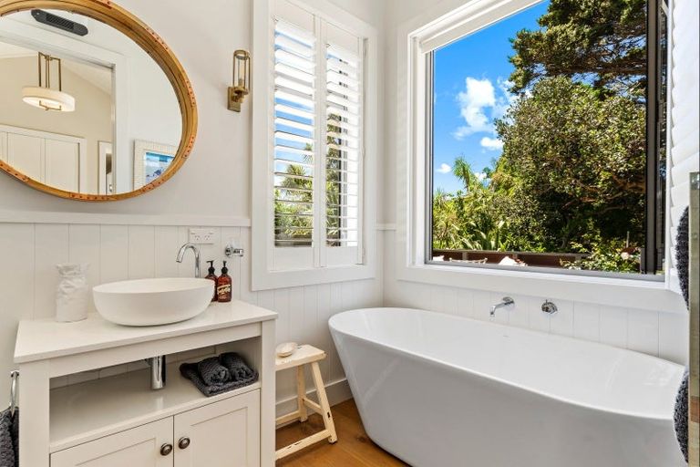 Photo of property in 893 Takatu Road, Tawharanui Peninsula, Warkworth, 0986