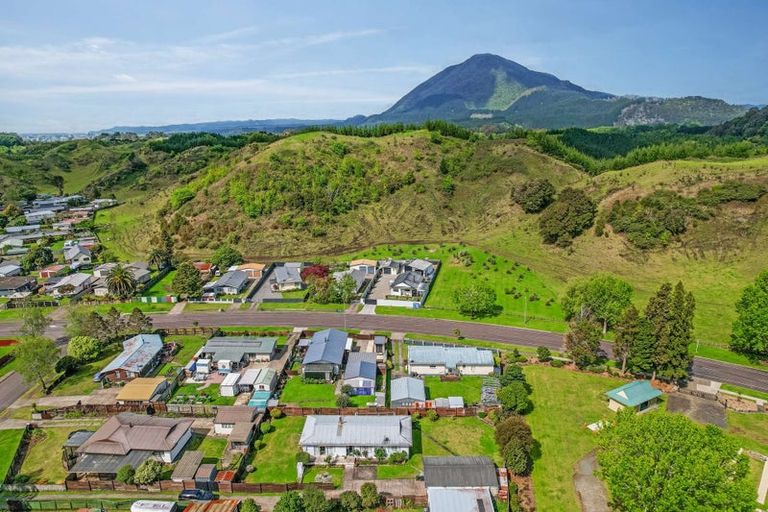 Photo of property in 33 Ryder Place, Kawerau, 3127