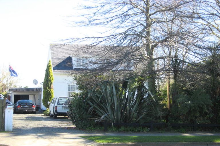 Photo of property in 65 Queenwood Road, Levin, 5510