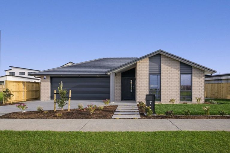 Photo of property in 7 Kaitiaki Drive, Clarks Beach, 2122