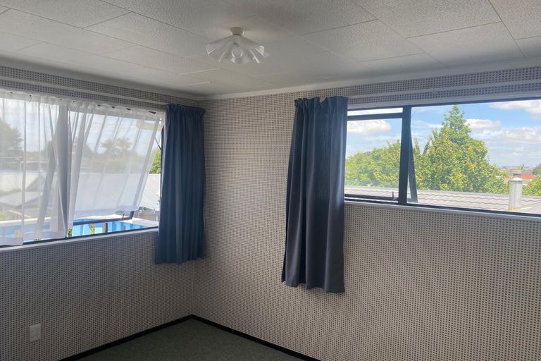 Photo of property in 6 Percy Graham Drive, Tuakau, 2121