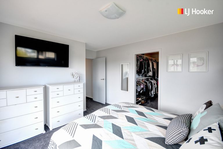 Photo of property in 8 Roblyn Place, Mosgiel, 9024