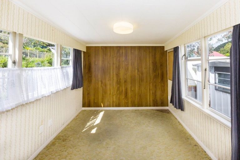 Photo of property in 107 Akatarawa Road, Birchville, Upper Hutt, 5018