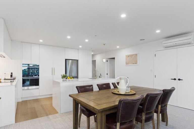 Photo of property in 203/136 Marine Parade, Mount Maunganui, 3116