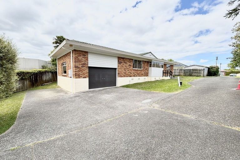 Photo of property in 5/16 Duncan Avenue, Te Atatu South, Auckland, 0610