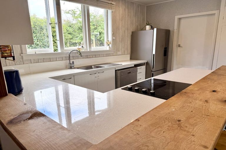 Photo of property in 63 Elles Road, Otautau, 9610