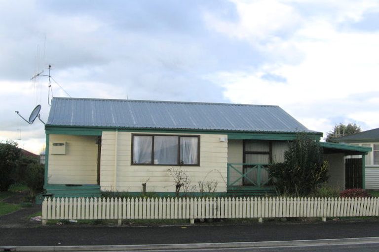 Photo of property in 2 Trigg Place, Bader, Hamilton, 3206