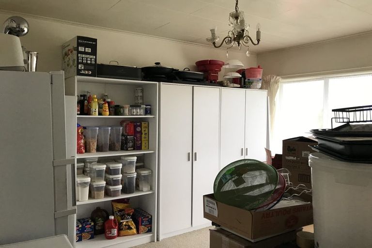 Photo of property in 20 Portadown Avenue, Pakuranga Heights, Auckland, 2010