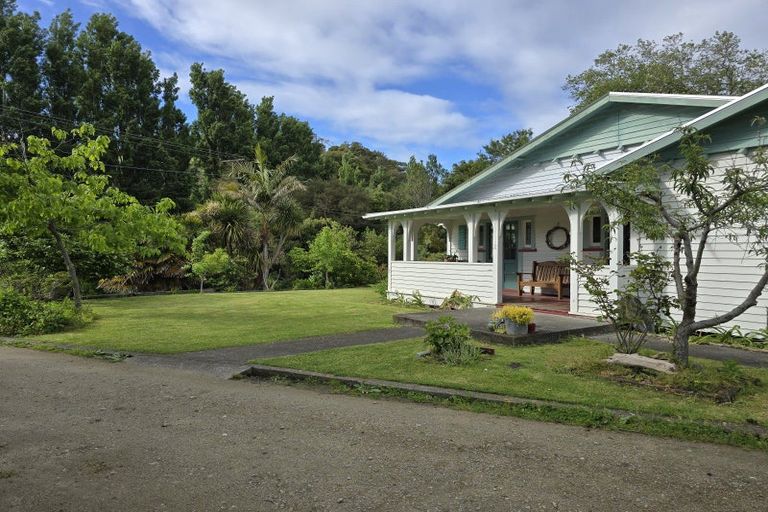 Photo of property in 102 Putiki Drive, Putiki, Whanganui, 4500
