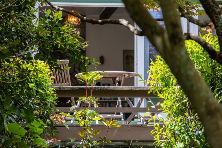 Photo of property in 84 Winara Avenue, Waikanae, 5036