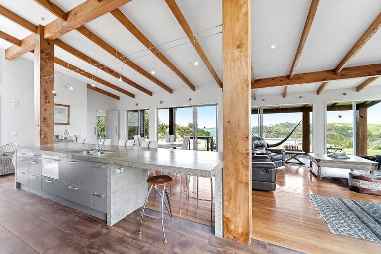 Photo of property in 923 Takatu Road, Tawharanui Peninsula, Warkworth, 0986
