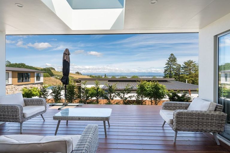 Photo of property in 22 Hill Tops Way, Stoke, Nelson, 7011