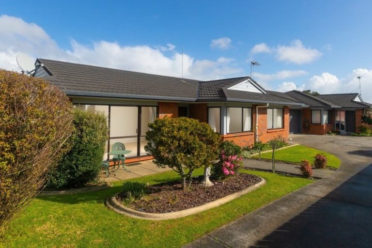 Photo of property in 1/43 Aberfeldy Avenue, Highland Park, Auckland, 2010